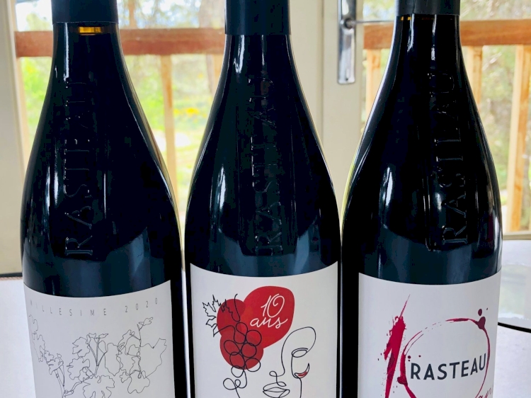 Quelles sont les 3 étiquettes finalistes ?