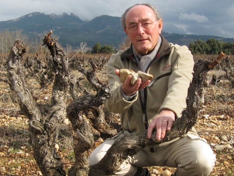 Georges TRUC – Oenogéologue * – ou comment révéler les terroirs de Rasteau ! Georges TRUC – Oenogéologue * – ou comment révéler les terroirs de Rasteau !