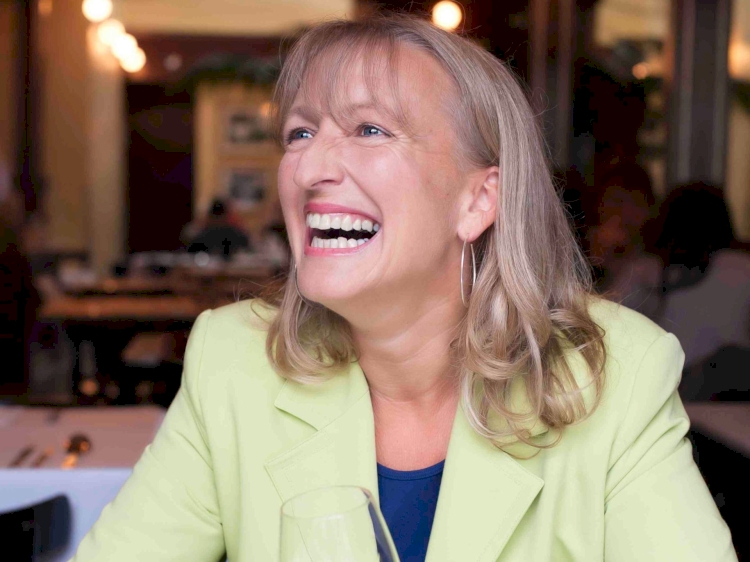 Véronique RIVEST 2e meilleure sommelière au Monde raconte Rasteau